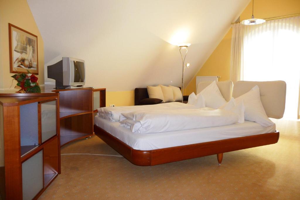 Hotel Bachwiesen Langensendelbach ห้อง รูปภาพ