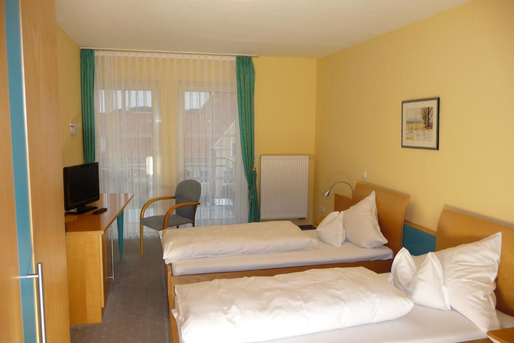Hotel Bachwiesen Langensendelbach ห้อง รูปภาพ